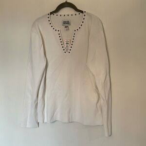 NWT Chicos Grommet Split Neck Sweater